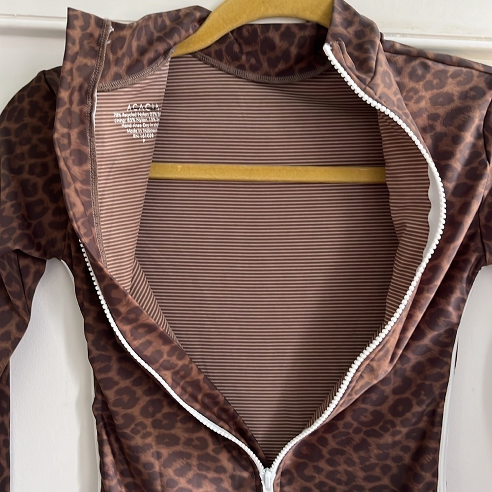 Free People x Acacia Surf Rash Guard size P NWT - Picture 5 of 15
